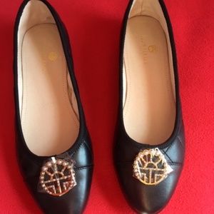 Louis Feraud  Leather Flats